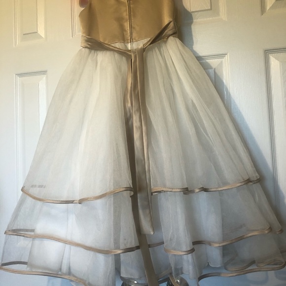 Girls Formal Dress - Picture 3 of 4